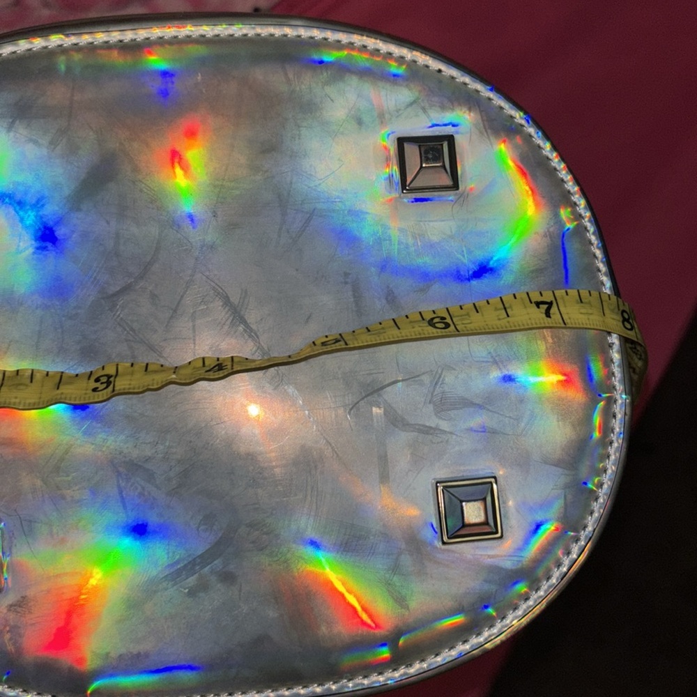 Kendall & kylie Holographic Bucket Bag - Picture 14 of 15